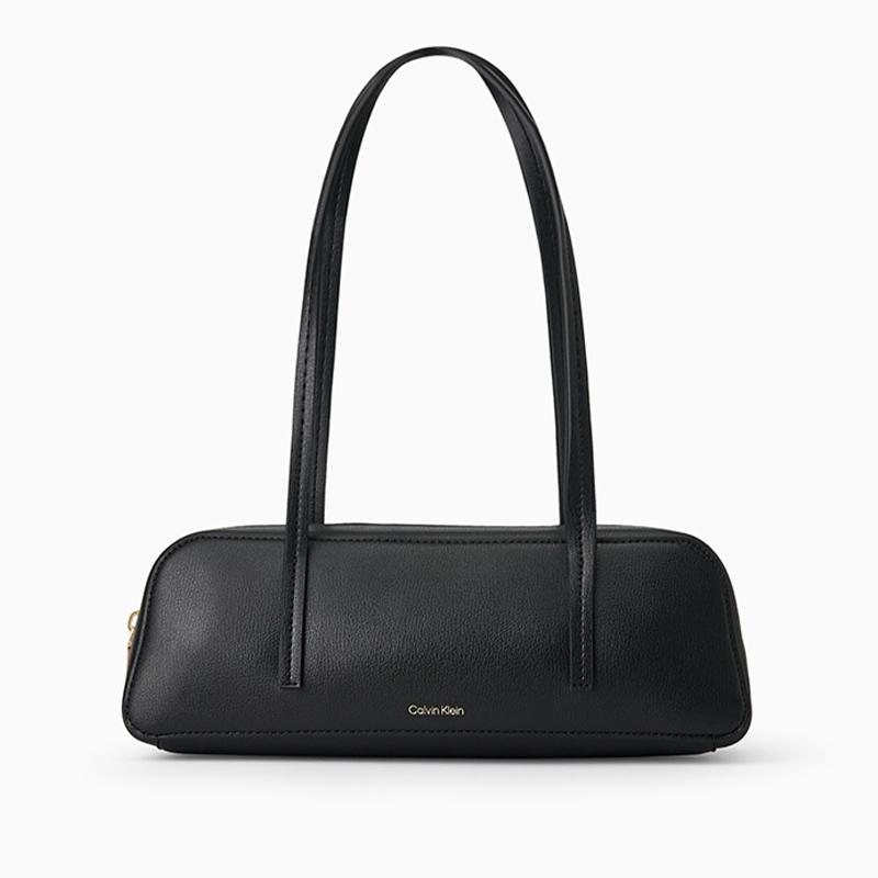 Calvin Klein Elegant Commuter Letter Tote Bag Women Shoulder Bag Space-Black 4F3636G-332 Basic Set (Bag)
Calvin Klein Elegant Commuter Letter Tote Bag Women Shoulder Bag Space-Black 4F3636G-332 Basic Set (Bag)