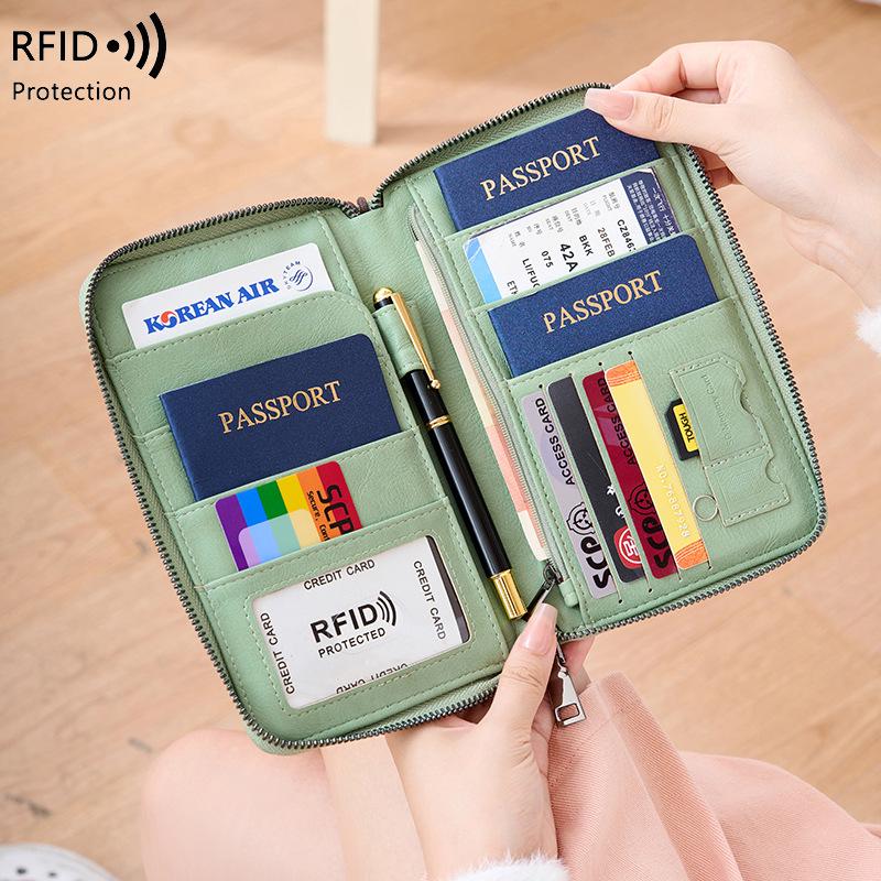 International RFID Anti-Magnetic Passport and Ticket Organizer зелёный
International RFID Anti-Magnetic Passport and Ticket Organizer зелёный