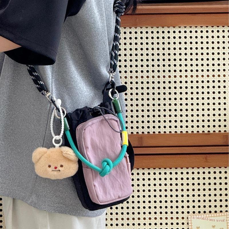 New Lightweight Storage Bag Quick‑Drying Water Cup Bag Japanese Nylon Small Crossbody Bag Casual Phone Coin Earphone Bag фіолетовий
New Lightweight Storage Bag Quick‑Drying Water Cup Bag Japanese Nylon Small Crossbody Bag Casual Phone Coin Earphone Bag фіолетовий
