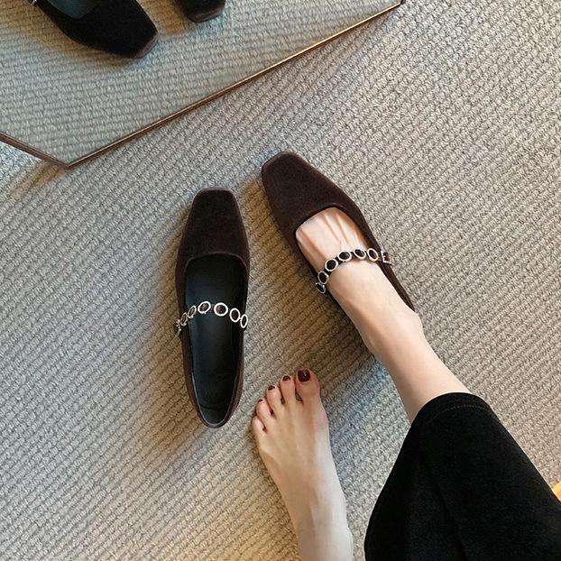 Версия из овчины~ Французский квадратный носок, мелкий вырез, темпераментное слово из стразов, туфли Мэри Джейн, женские замшевые туфли на низком каблуке, на плоской подошве, одинарные туфли 35
Версия из овчины~ Французский квадратный носок, мелкий вырез, темпераментное слово из стразов, туфли Мэри Джейн, женские замшевые туфли на низком каблуке, на плоской подошве, одинарные туфли 35