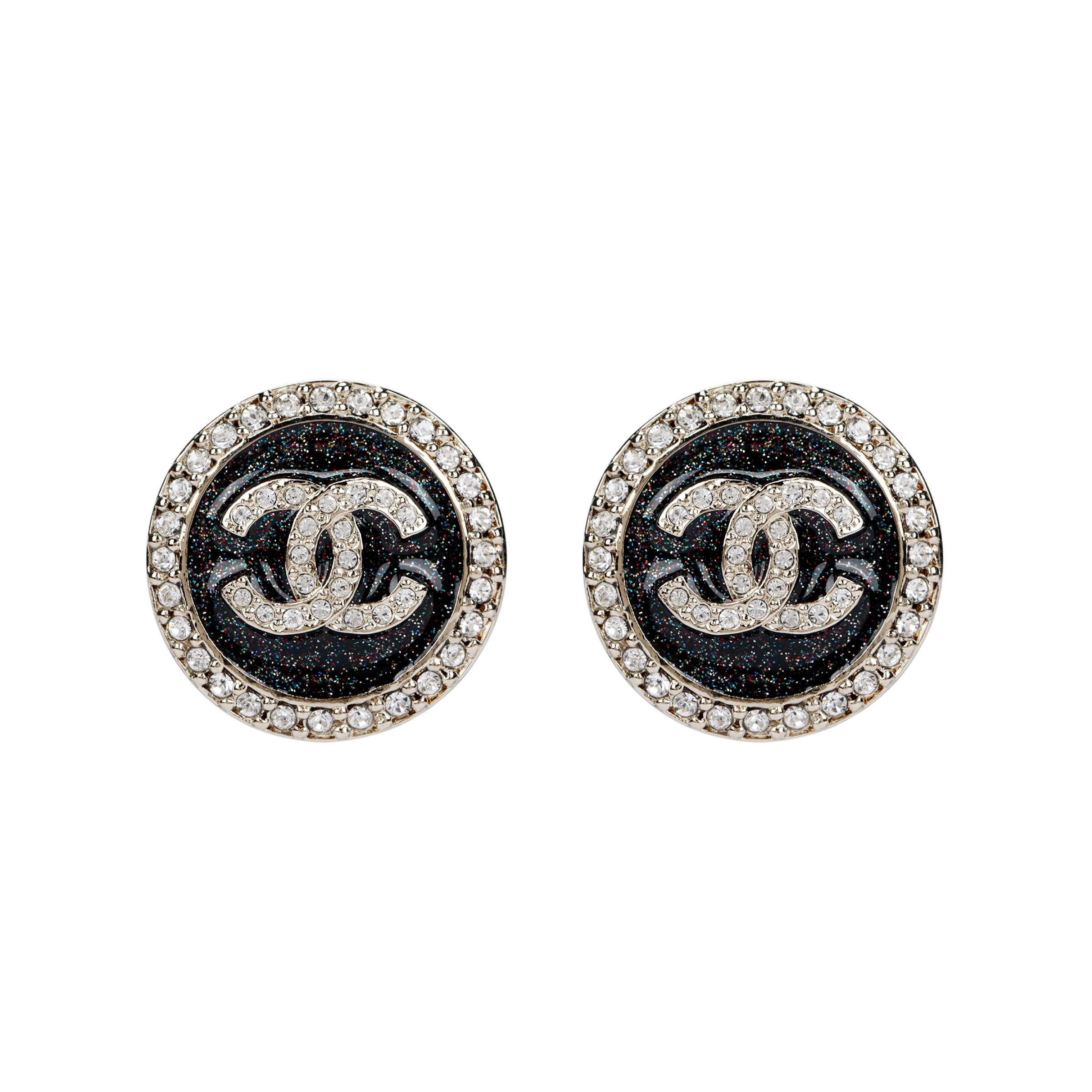 Chanel 25B Autumn Winter Brand Logo Metal Earrings Unisex Earrings Black ABG409-B21903-U3573 Box+Padding Board
Chanel 25B Autumn Winter Brand Logo Metal Earrings Unisex Earrings Black ABG409-B21903-U3573 Box+Padding Board