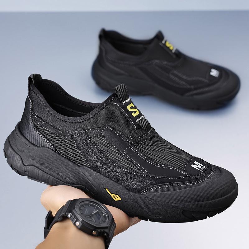 Spring and Autumn new one-pedal casual shoes, light and breathable comfortable shoes, men s soft-soled non-slip outdoor sports shoes 38 чёрный
Spring and Autumn new one-pedal casual shoes, light and breathable comfortable shoes, men s soft-soled non-slip outdoor sports shoes 38 чёрный