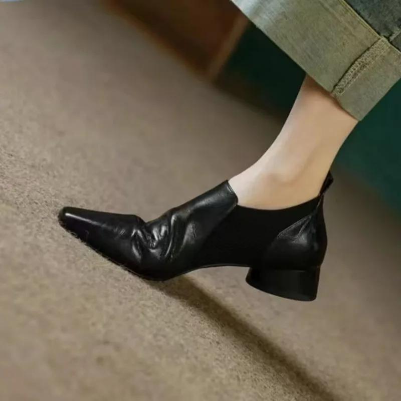 Women Chunky Pointed Toe Shoes Autumn Fashion Mid Heels Loafers Shoes New Trend Designer Pumps Walking Dress Zapatos 35
Women Chunky Pointed Toe Shoes Autumn Fashion Mid Heels Loafers Shoes New Trend Designer Pumps Walking Dress Zapatos 35