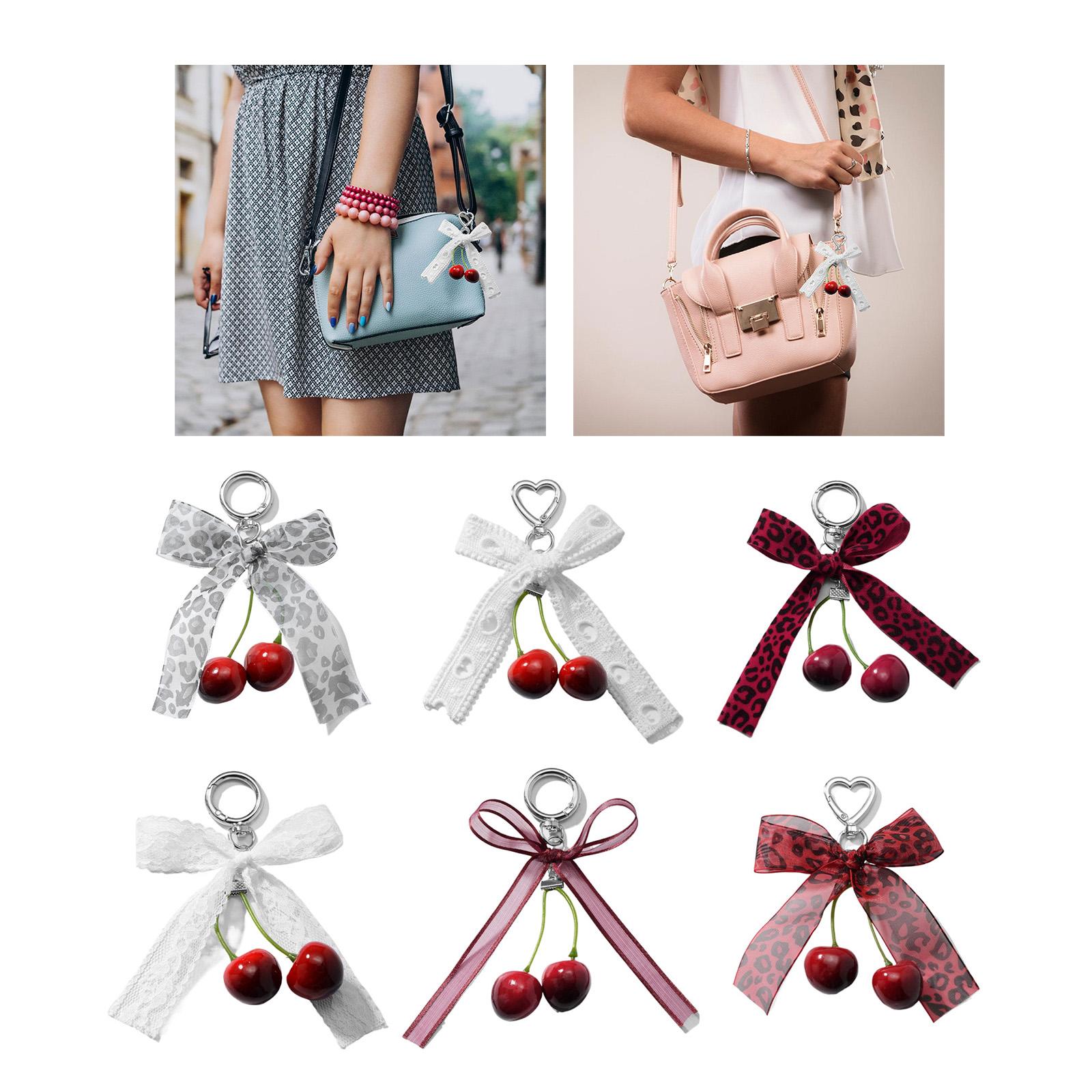 Elegant Cherrys Bowknot Love Charm Portable Keychain Charm Sturdy Pendant for Handbags Perfect for Daily Use Gifting T1
Elegant Cherrys Bowknot Love Charm Portable Keychain Charm Sturdy Pendant for Handbags Perfect for Daily Use Gifting T1