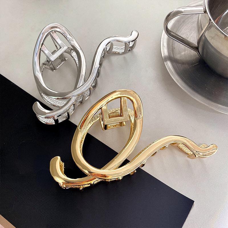 New Metal Girl Simple Irregular Hairpins Punk Style Korean Hair Claws Hair Accessories Hair Clips Headwear pin Metal Styling 1
New Metal Girl Simple Irregular Hairpins Punk Style Korean Hair Claws Hair Accessories Hair Clips Headwear pin Metal Styling 1