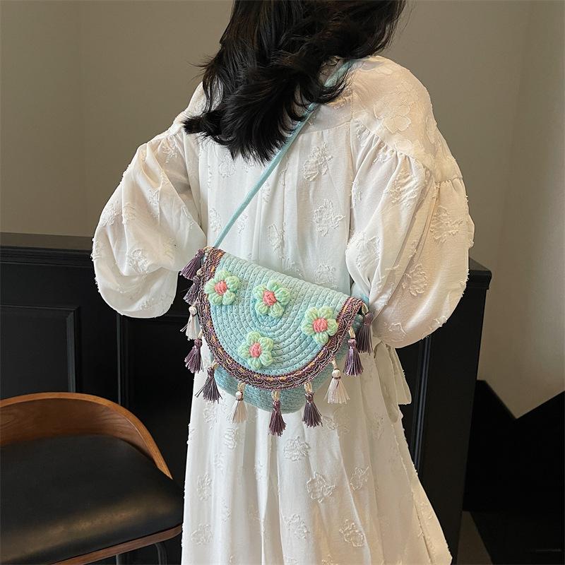 Literary and artistic woven small bucket bag women s 2025 new summer seaside vacation bag casual mobile phone messenger bag хакі
Literary and artistic woven small bucket bag women s 2025 new summer seaside vacation bag casual mobile phone messenger bag хакі