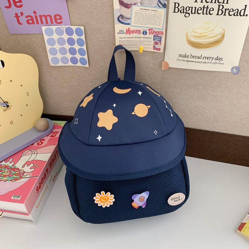 2025 Милый мультяшный рюкзак для детского сада с фруктовой шляпой для мальчиков и девочек синий
2025 Милый мультяшный рюкзак для детского сада с фруктовой шляпой для мальчиков и девочек синий