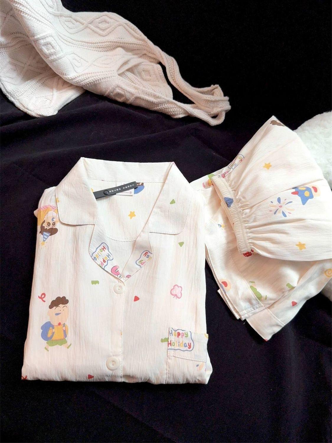 Internet celebrity new anime crayon small new pajamas women s summer short-sleeved shorts cardigan two-piece girl loungewear XXL
Internet celebrity new anime crayon small new pajamas women s summer short-sleeved shorts cardigan two-piece girl loungewear XXL