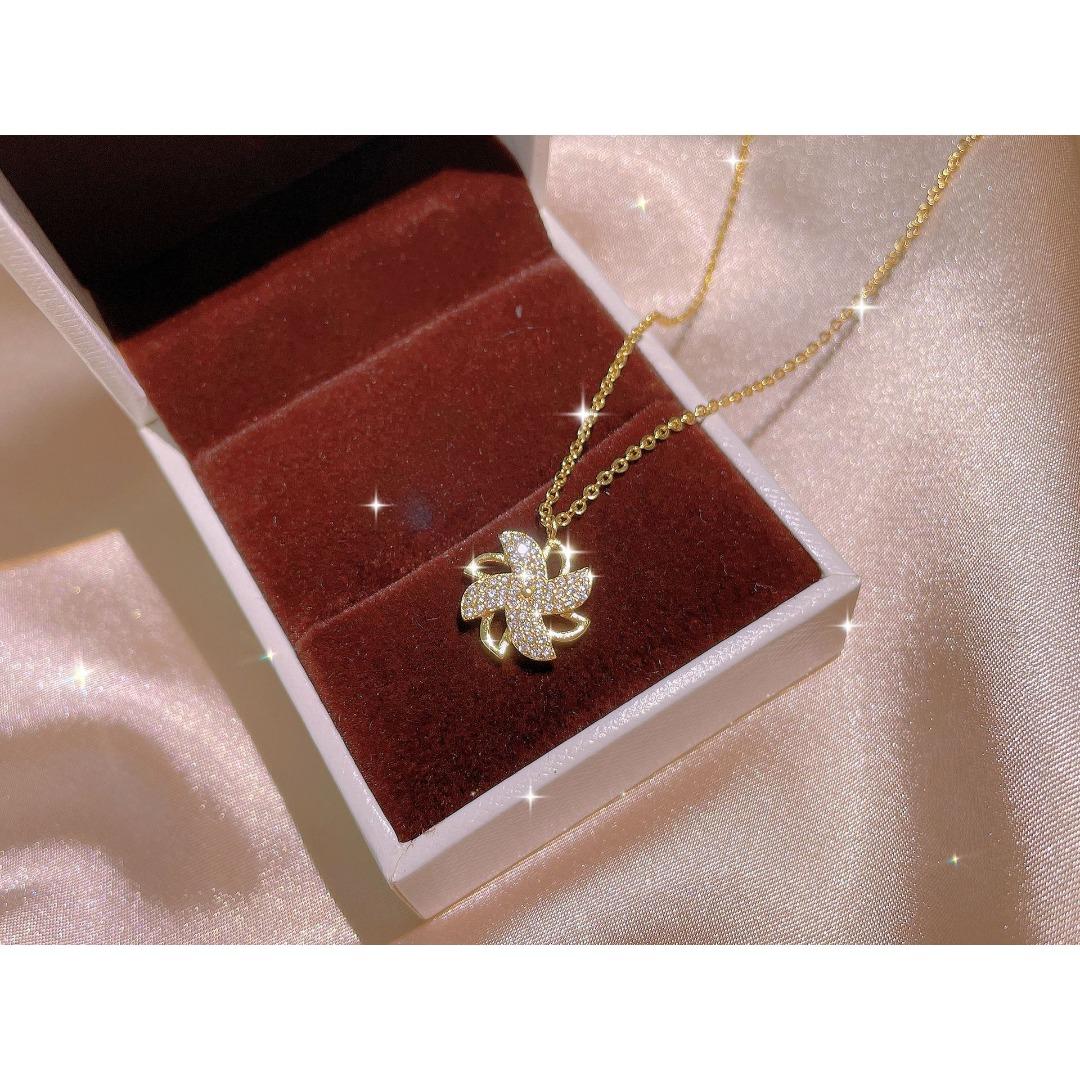 Свежее двухслойное вращающееся ожерелье в виде ветряной мельницы для девочек и забавных девушек, простая индивидуальность, универсальная корейская версия
Свежее двухслойное вращающееся ожерелье в виде ветряной мельницы для девочек и забавных девушек, простая индивидуальность, универсальная корейская версия