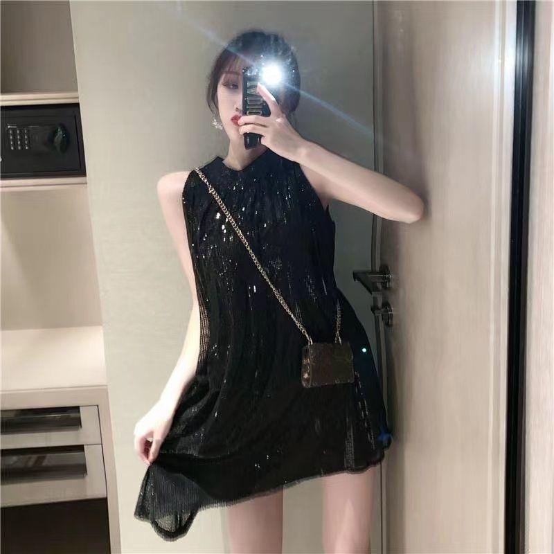 Платье с пайетками, с круглым вырезом, женское, с открытыми плечами, свободное и тонкое, с небольшим темпераментом, высококлассное, без рукавов, жилетная юбка, длинное платье one size
Платье с пайетками, с круглым вырезом, женское, с открытыми плечами, свободное и тонкое, с небольшим темпераментом, высококлассное, без рукавов, жилетная юбка, длинное платье one size