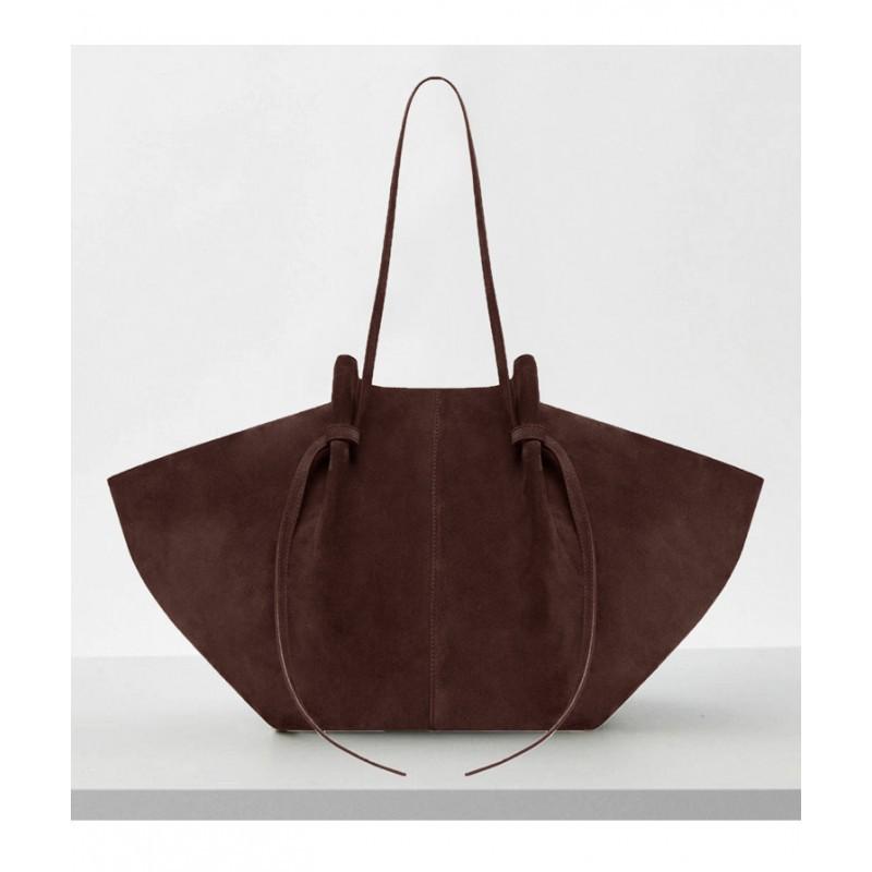 Retro Large-capacity Tote Bag Imitation Deerskin Velvet Niche Design 2025 New Style One-shoulder Underarm
Retro Large-capacity Tote Bag Imitation Deerskin Velvet Niche Design 2025 New Style One-shoulder Underarm