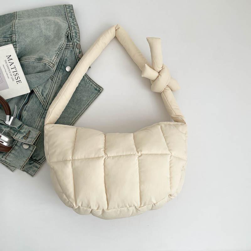 Korean Style Simple Plaid Crossbody Bag Women Casual Lightweight Hobo Bag Fashi Comfortable and Versatile Texture Storage Bags белый
Korean Style Simple Plaid Crossbody Bag Women Casual Lightweight Hobo Bag Fashi Comfortable and Versatile Texture Storage Bags белый