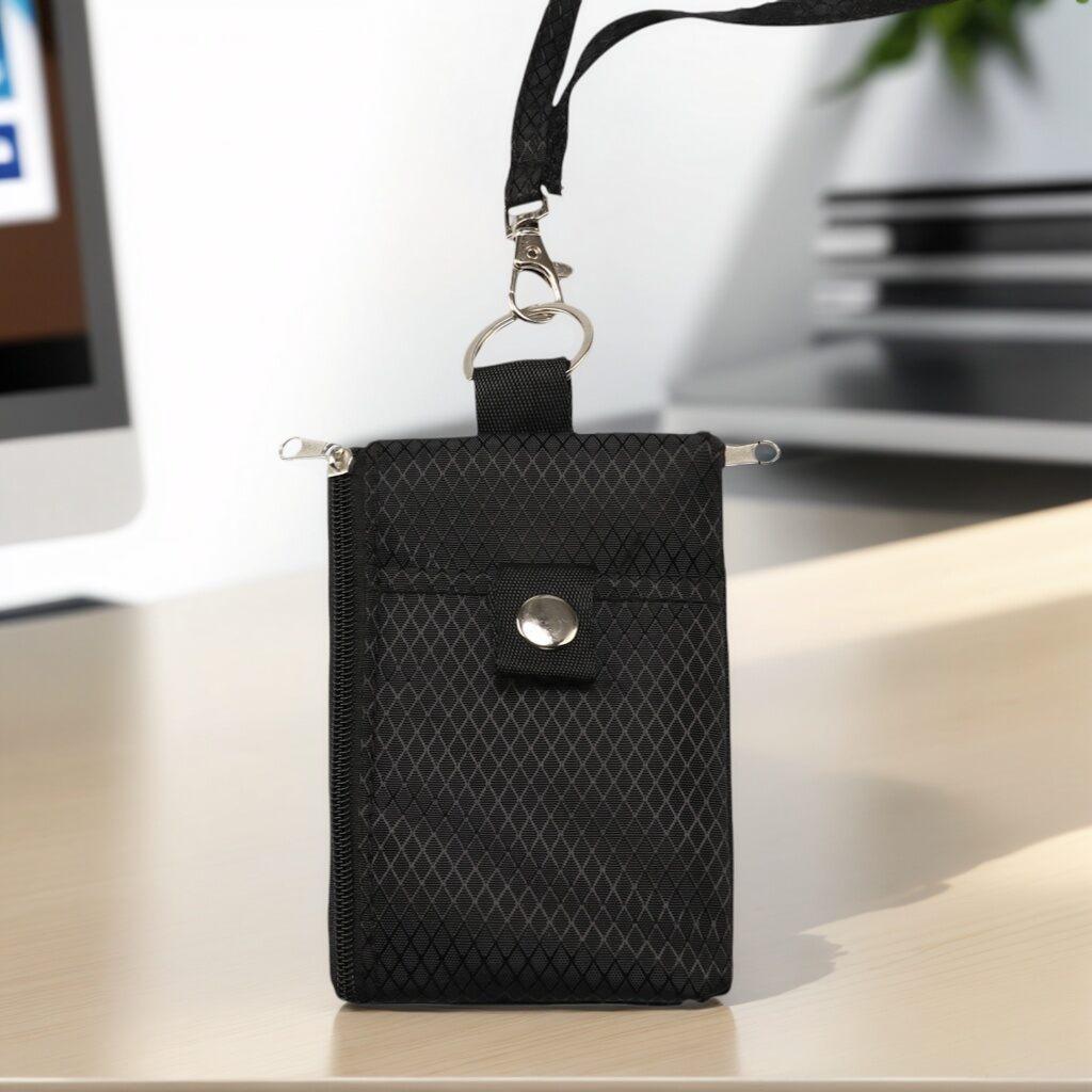 Minimalist Small Wallet with ID Window Zip Id Card Case Wallets with Lanyard Keychain for Badge Pouch for Boys Girls Women Men Travel Sports Outdoor чёрный
Minimalist Small Wallet with ID Window Zip Id Card Case Wallets with Lanyard Keychain for Badge Pouch for Boys Girls Women Men Travel Sports Outdoor чёрный