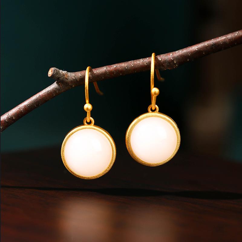 Aieryuan Retro Style Gold-Plated Jade Literary Hollow Dangle Earrings Electroplated 24K Gold Color
Aieryuan Retro Style Gold-Plated Jade Literary Hollow Dangle Earrings Electroplated 24K Gold Color