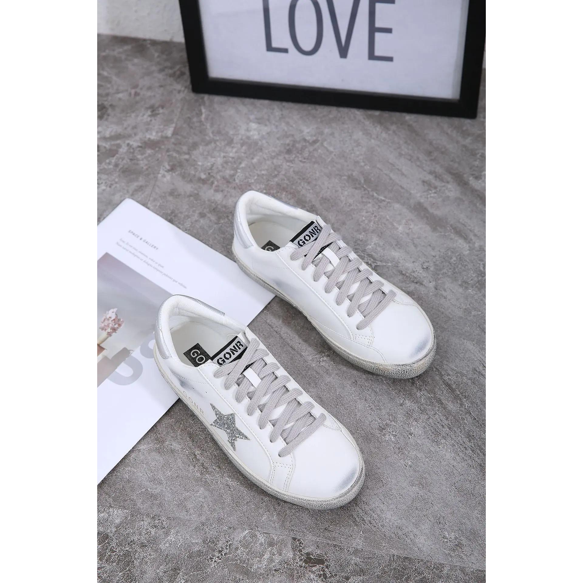 Жіноче чотирисезонне спортивне взуття Нова мода Універсальне старокорейське біле взуття Брудне взуття для чоловіків і жінок 42 срібний
Жіноче чотирисезонне спортивне взуття Нова мода Універсальне старокорейське біле взуття Брудне взуття для чоловіків і жінок 42 срібний