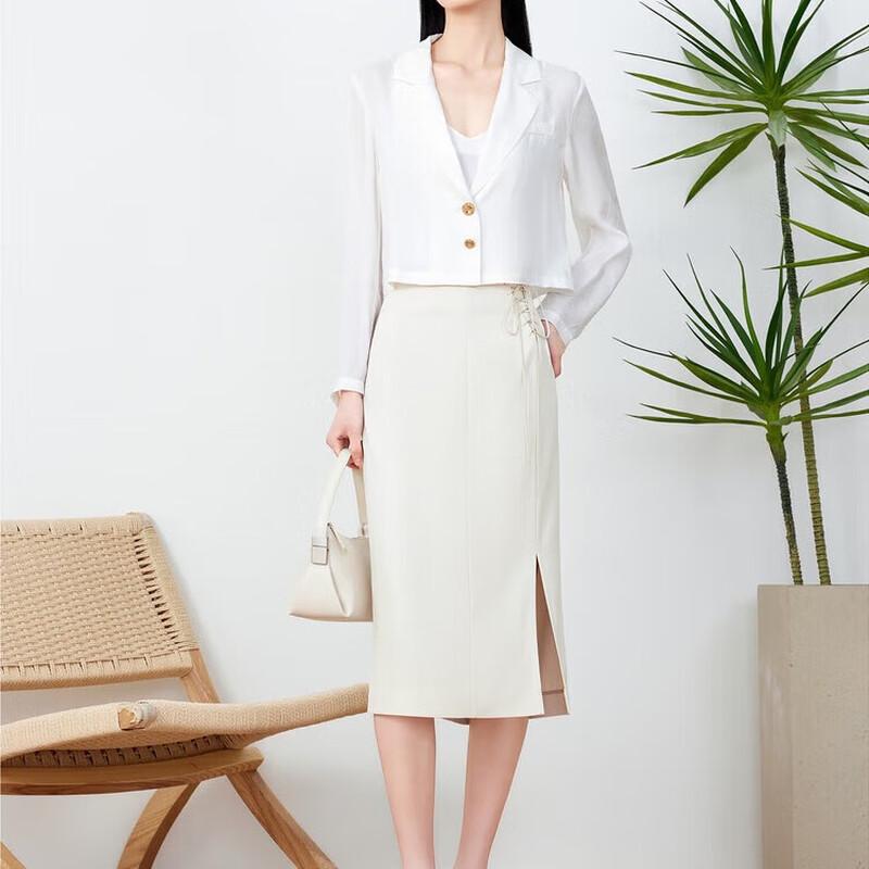 JUZI·ANNACAU Женский укороченный блейзер с лацканами L
JUZI·ANNACAU Женский укороченный блейзер с лацканами L