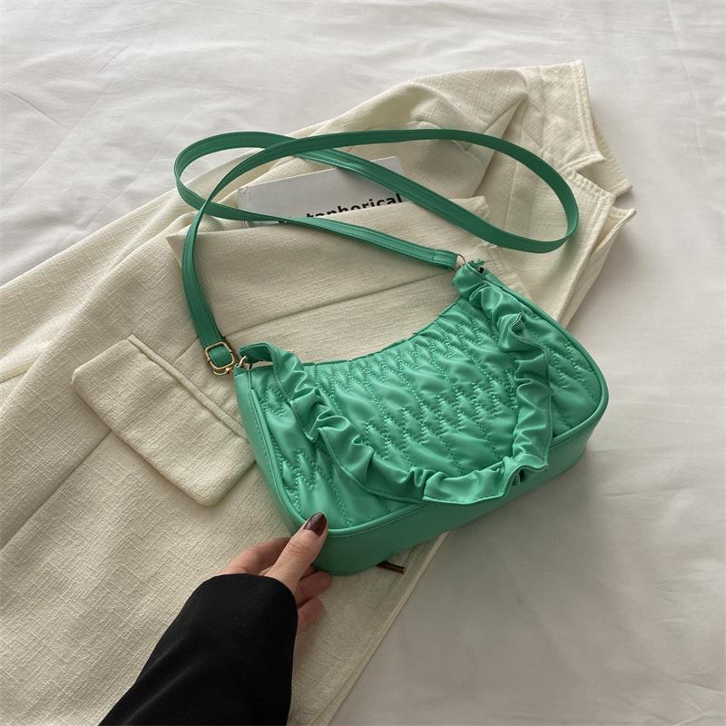Casual retro small square bag trendy fashion shoulder bag women 2024 summer new simple fashion messenger bag women зелений
Casual retro small square bag trendy fashion shoulder bag women 2024 summer new simple fashion messenger bag women зелений