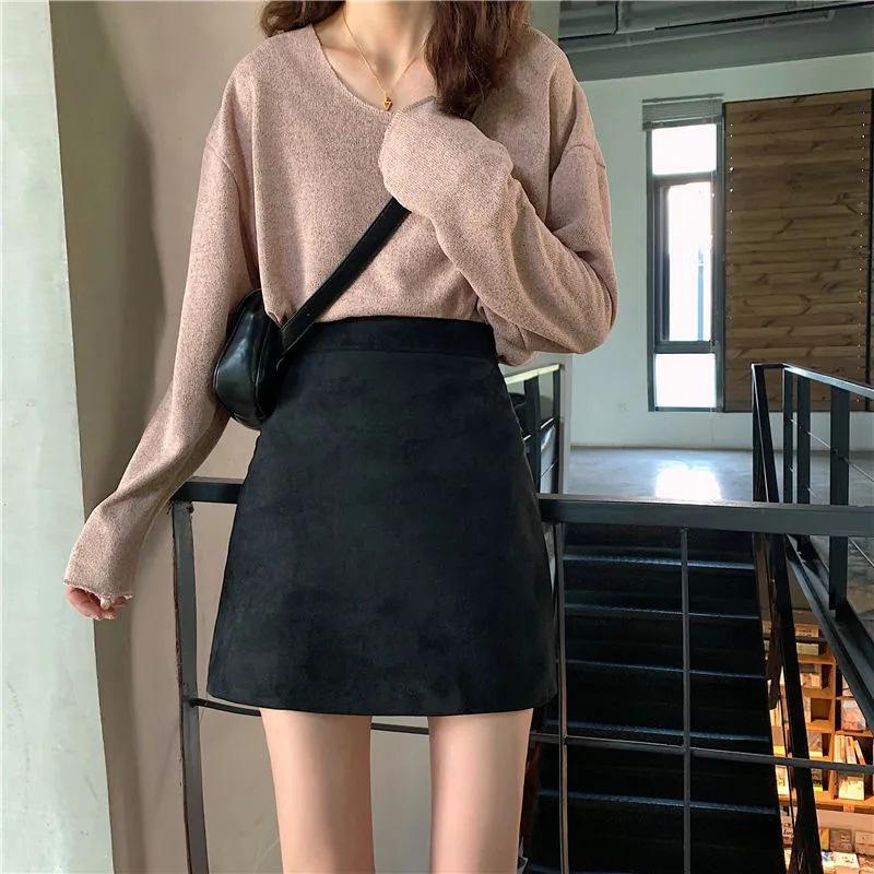 Autumn/Winter 2022 Women s High Waist Deer Suede A-Line Short Skirt - Petite, Versatile, and Anti-Exposure. L
Autumn/Winter 2022 Women s High Waist Deer Suede A-Line Short Skirt - Petite, Versatile, and Anti-Exposure. L