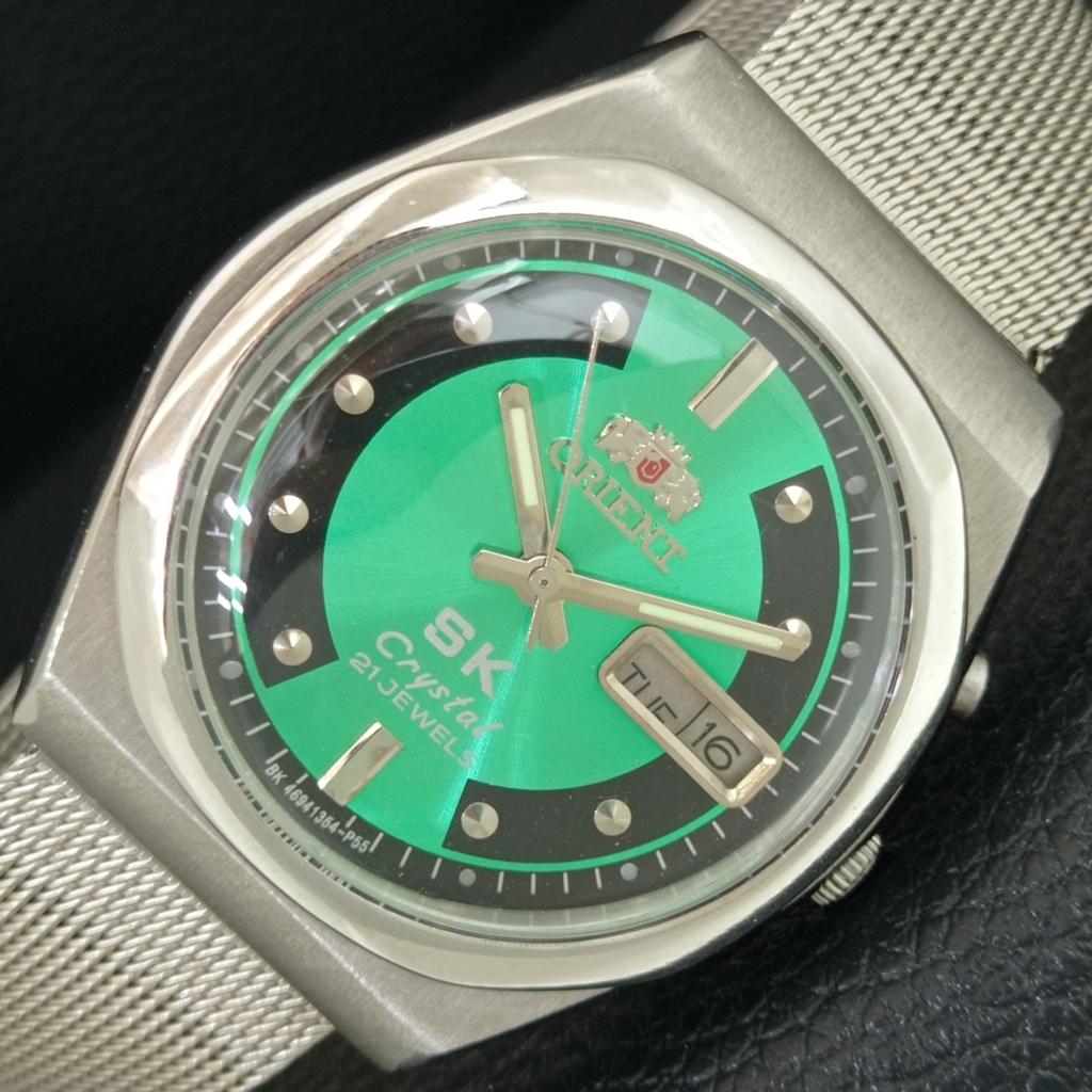 AUTOMATIC VINTAGE ORIENT SK CRYSTAL JAPAN 46941 MENS GREEN DIAL WATCH a704851-1
AUTOMATIC VINTAGE ORIENT SK CRYSTAL JAPAN 46941 MENS GREEN DIAL WATCH a704851-1