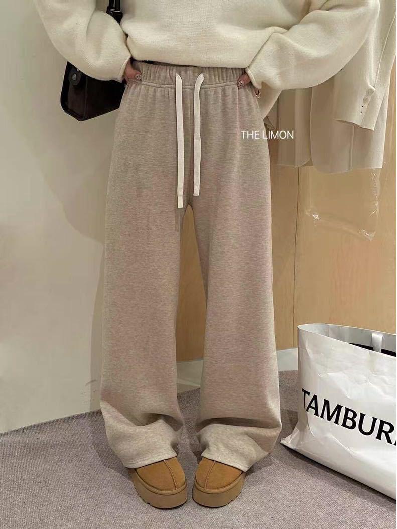Women s Sticky Rice High-Waist Wide-Leg Drawstring Pants - Autumn/Winter 2025 Collection, Loose Fit, Floor-Length, Casual Style. One Size (suitable for 980-140 jin)
Women s Sticky Rice High-Waist Wide-Leg Drawstring Pants - Autumn/Winter 2025 Collection, Loose Fit, Floor-Length, Casual Style. One Size (suitable for 980-140 jin)