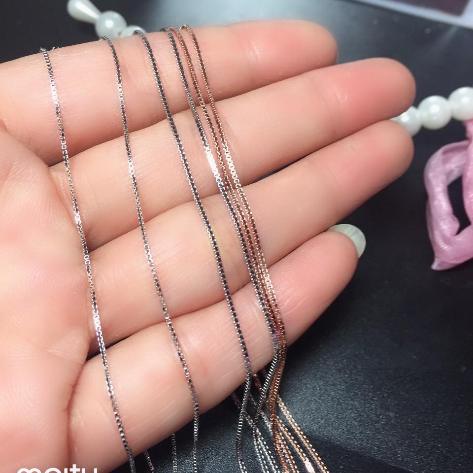 Серебряная цепочка-коробка S925, с покрытием из белого и розового золота, доступна в толстом/тонком стилях, длинах: 40/45/60 см. White Silver 60cm
Серебряная цепочка-коробка S925, с покрытием из белого и розового золота, доступна в толстом/тонком стилях, длинах: 40/45/60 см. White Silver 60cm