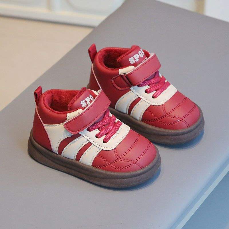 2025 зима новые бархатные детские кеды на мягкой подошве детские хлопковые туфли для мальчиков и девочек теплые спортивные туфли повседневная обувь 32 yards/inner length 19cm
2025 зима новые бархатные детские кеды на мягкой подошве детские хлопковые туфли для мальчиков и девочек теплые спортивные туфли повседневная обувь 32 yards/inner length 19cm