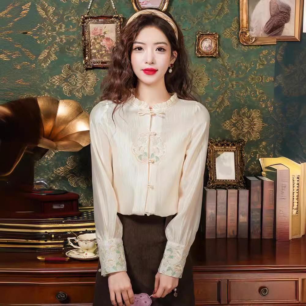 Women s Spring Retro Embroidered Chiffon Blouse with Frog Buttons and Stand Collar in Apricot Medium абрикосовий
Women s Spring Retro Embroidered Chiffon Blouse with Frog Buttons and Stand Collar in Apricot Medium абрикосовий