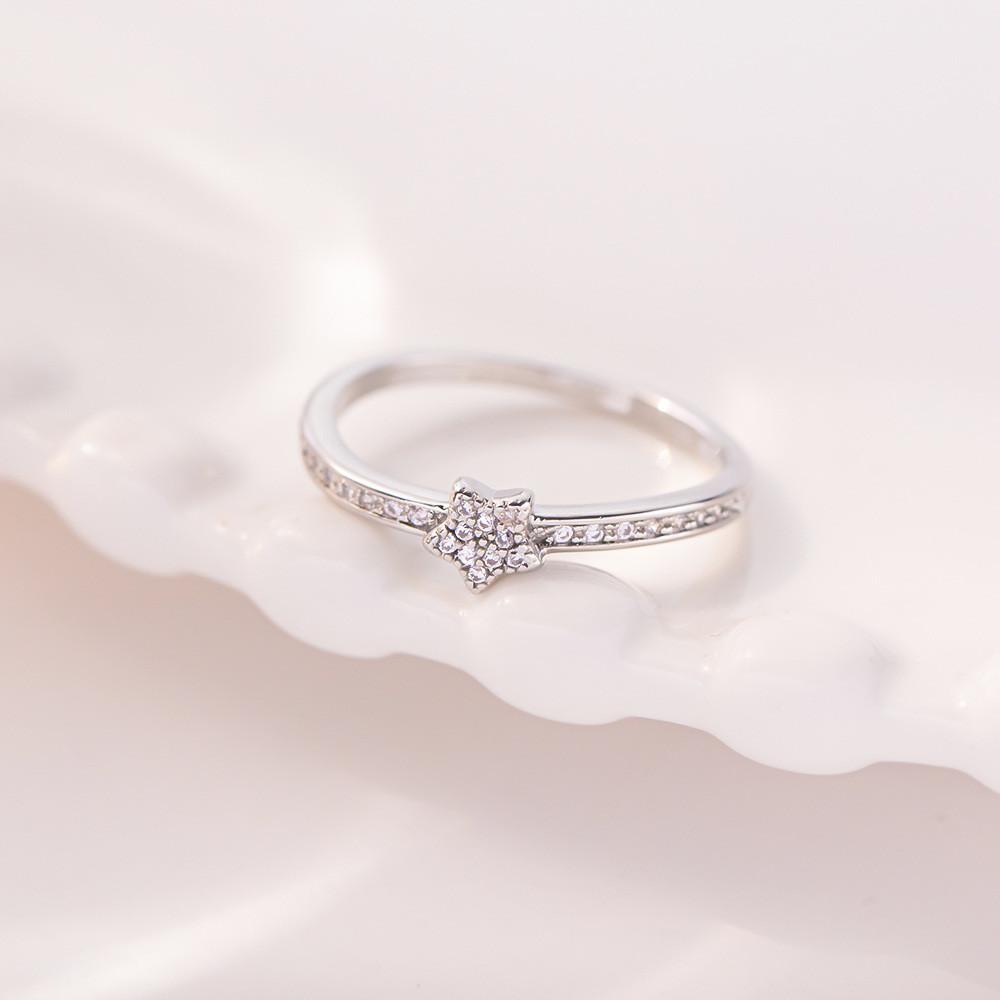 Copper Geometric Star Ring With Zircon Stones For Womens Fashion And Trendy Jewelry Size9 білий
Copper Geometric Star Ring With Zircon Stones For Womens Fashion And Trendy Jewelry Size9 білий