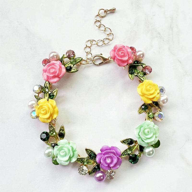 Environmentally friendly full diamond camellia necklace bracelet earrings set court light luxury dress niche pearl collarbone chain accessories
Environmentally friendly full diamond camellia necklace bracelet earrings set court light luxury dress niche pearl collarbone chain accessories