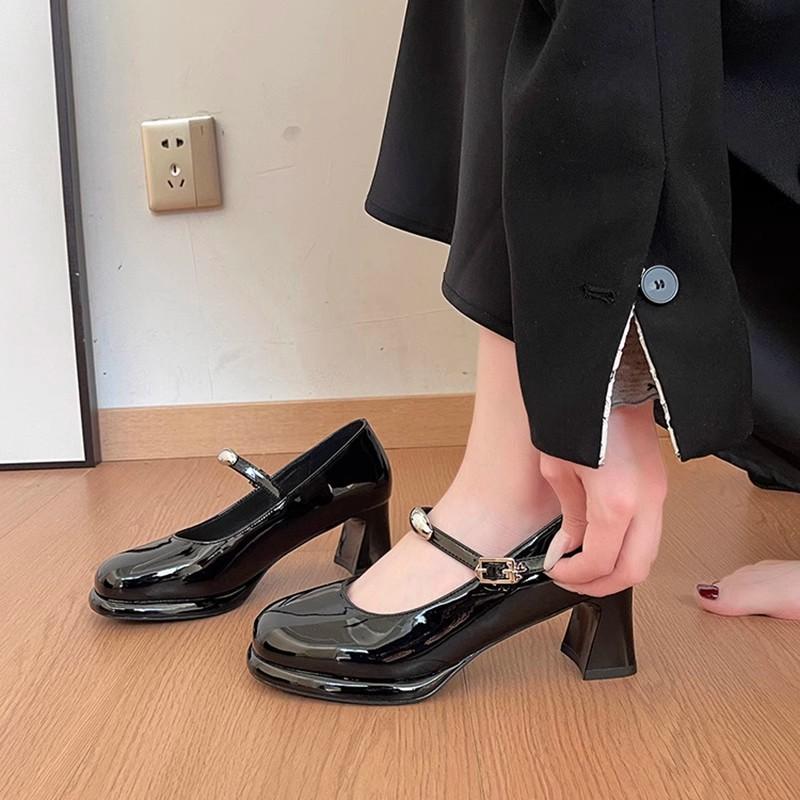 French 2025 spring and autumn new round head thick heel buckle fashion Mary Jane small fragrant wind shallow mouth single shoes women s new 34 чорний
French 2025 spring and autumn new round head thick heel buckle fashion Mary Jane small fragrant wind shallow mouth single shoes women s new 34 чорний