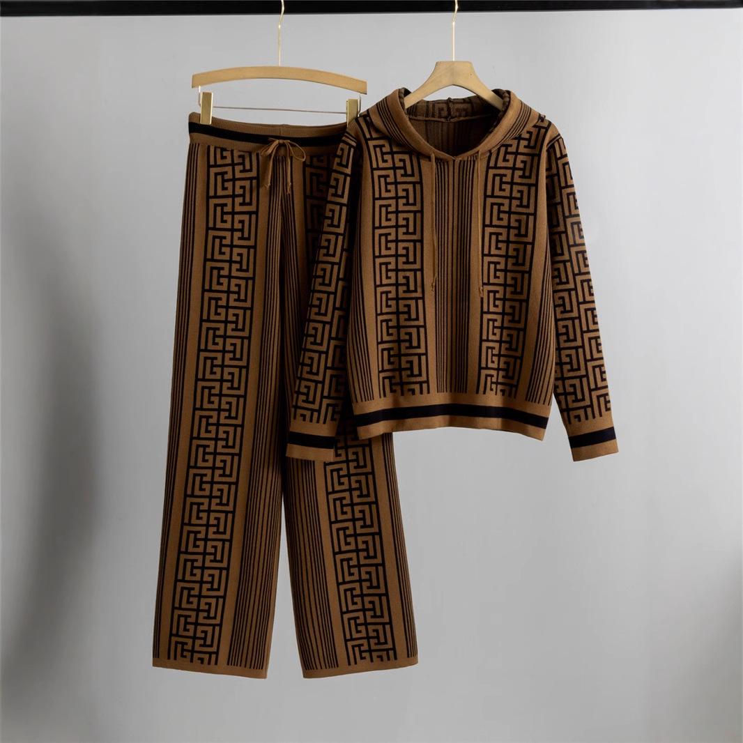 European Style Women s Spring Knitted Set: Hooded Sweater & Slimming Wide-Leg Pants One Size
European Style Women s Spring Knitted Set: Hooded Sweater & Slimming Wide-Leg Pants One Size