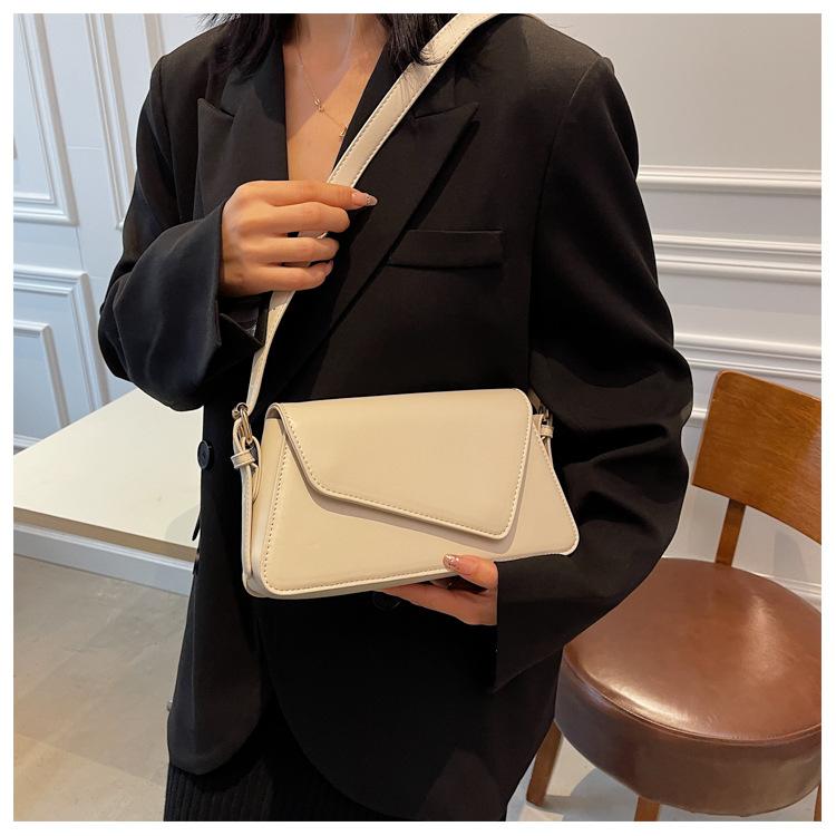 2026 New Autumn/Winter High Quality and Minimalist Small Square Bag Luxury Design Style Single Shoulder Crossbody Bag бежевий
2026 New Autumn/Winter High Quality and Minimalist Small Square Bag Luxury Design Style Single Shoulder Crossbody Bag бежевий