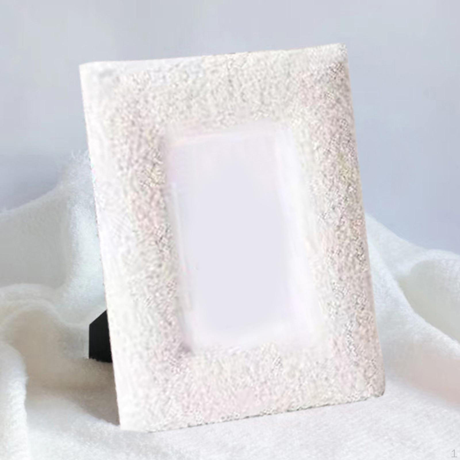 Современная настольная фотостойка для домашнего офиса белый
Современная настольная фотостойка для домашнего офиса белый