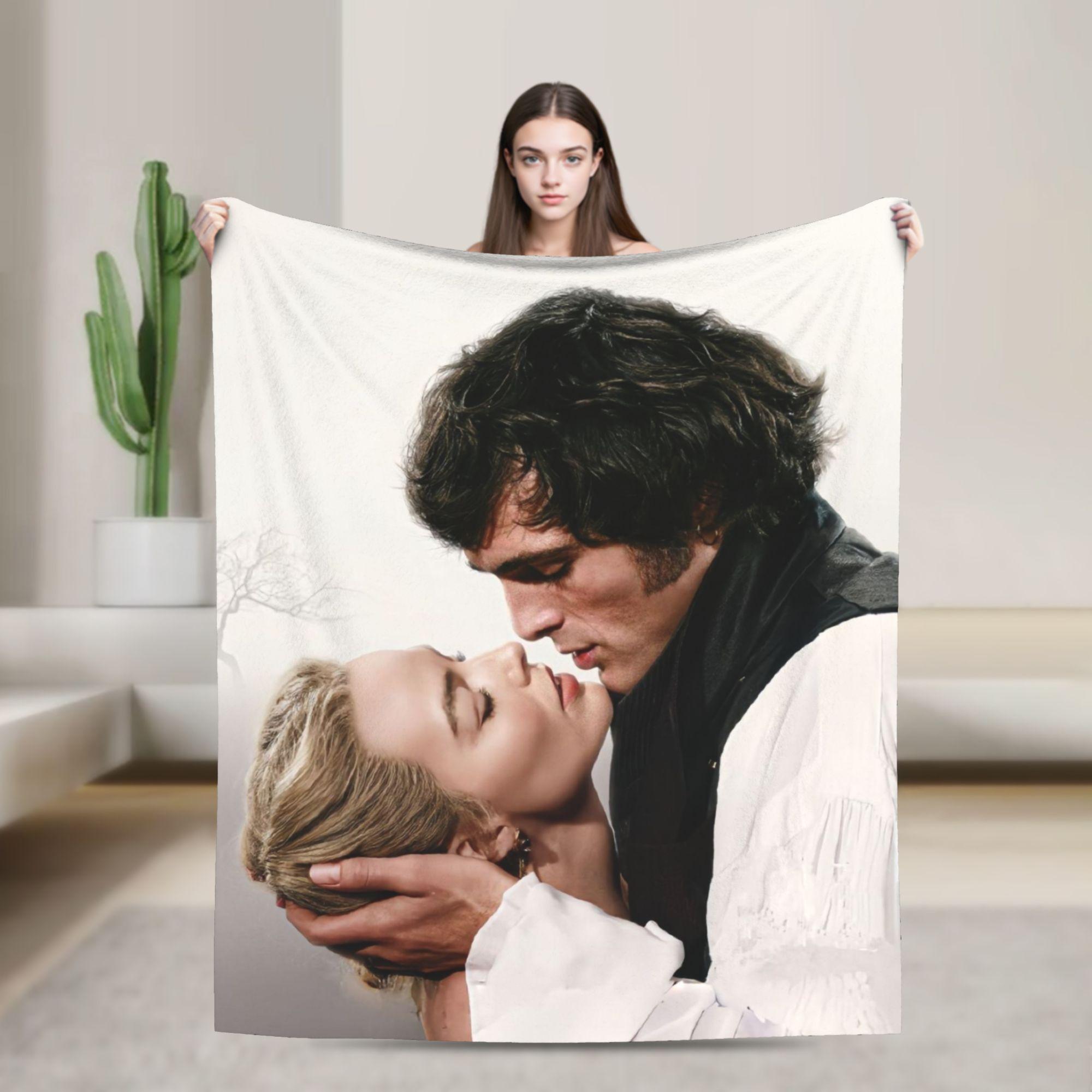 Wuthering Heights 2026 Movie Throw Fashion Blanket for Couch Soft Cozy Plush Fashion Blanket Multi-size Bedspreads for All Seasons 100x150cm
Wuthering Heights 2026 Movie Throw Fashion Blanket for Couch Soft Cozy Plush Fashion Blanket Multi-size Bedspreads for All Seasons 100x150cm