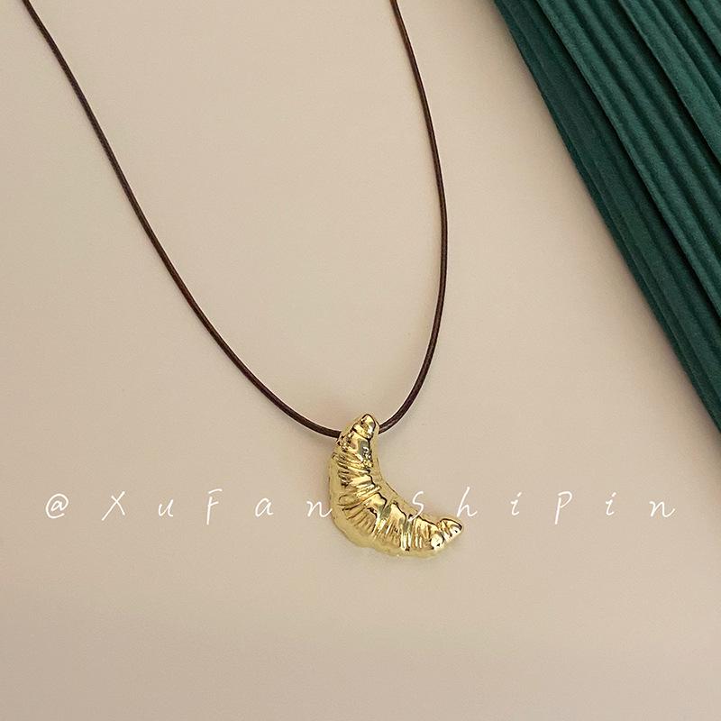 Минималистичное металлическое колье-круассан в корейском стиле - Универсальный литературный чокер и цепочка для ключиц
Минималистичное металлическое колье-круассан в корейском стиле - Универсальный литературный чокер и цепочка для ключиц