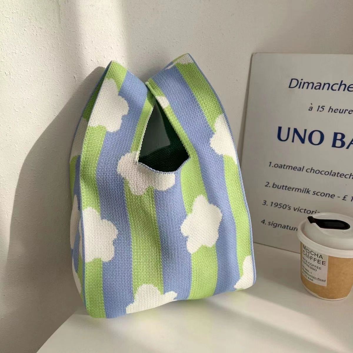 Женская вязаная сумка-тоут, Вязаная крючком сумка через плечо, Маленькая плетеная сумочка, Портативный кошелек
Женская вязаная сумка-тоут, Вязаная крючком сумка через плечо, Маленькая плетеная сумочка, Портативный кошелек