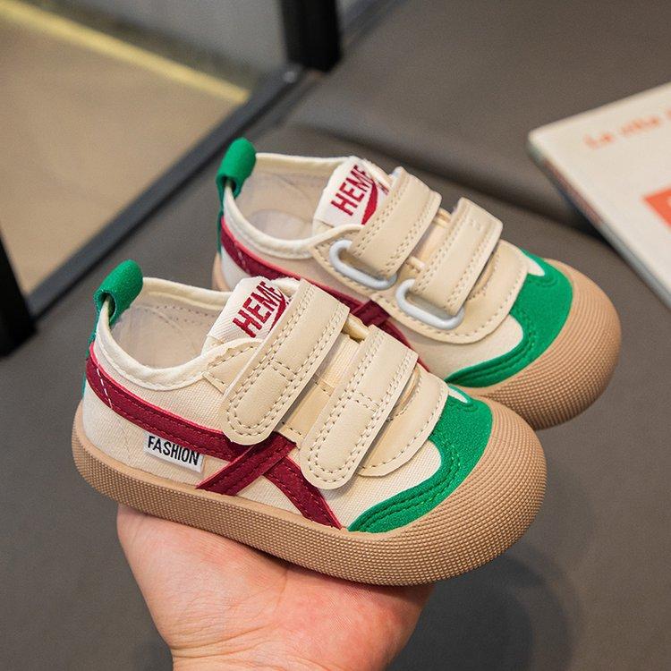 Корейская версия детских парусиновых туфель для детского сада на весну и осень для мальчиков и девочек 2025 тканевые туфли мягкая подошва детская обувь модный чи Size 21-26, please take 6 pairs
Корейская версия детских парусиновых туфель для детского сада на весну и осень для мальчиков и девочек 2025 тканевые туфли мягкая подошва детская обувь модный чи Size 21-26, please take 6 pairs