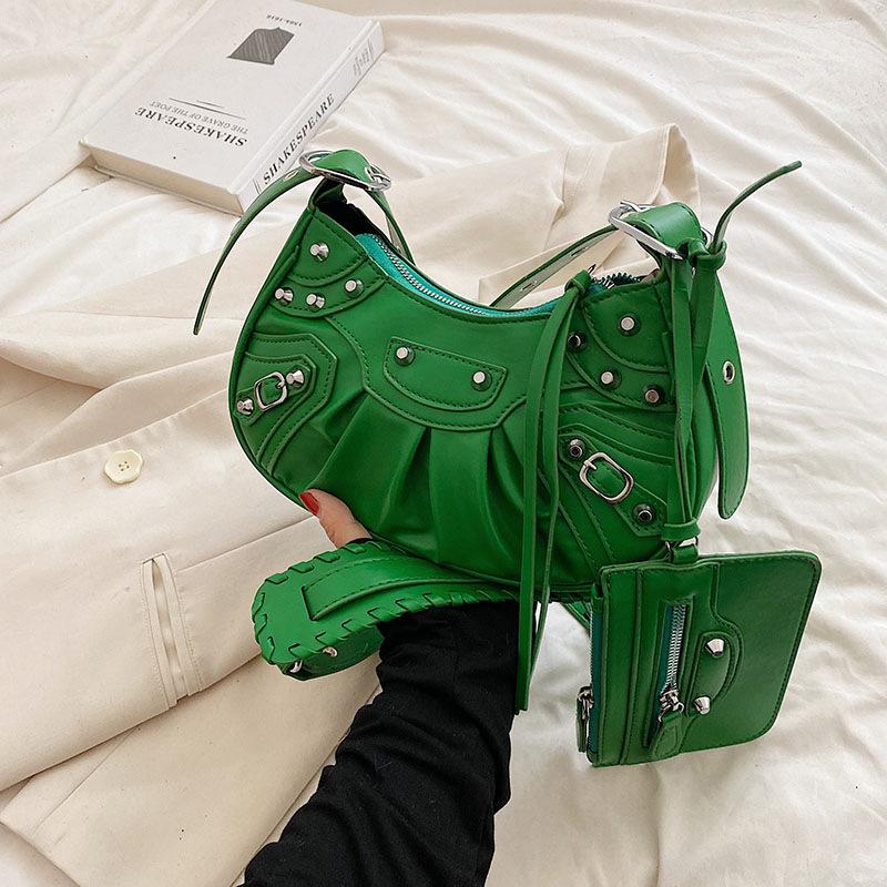 Bag women s new 2025 Korean version fashion rivet personalized armpit bag ins candy-colored one-shoulder dumpling bag білий
Bag women s new 2025 Korean version fashion rivet personalized armpit bag ins candy-colored one-shoulder dumpling bag білий