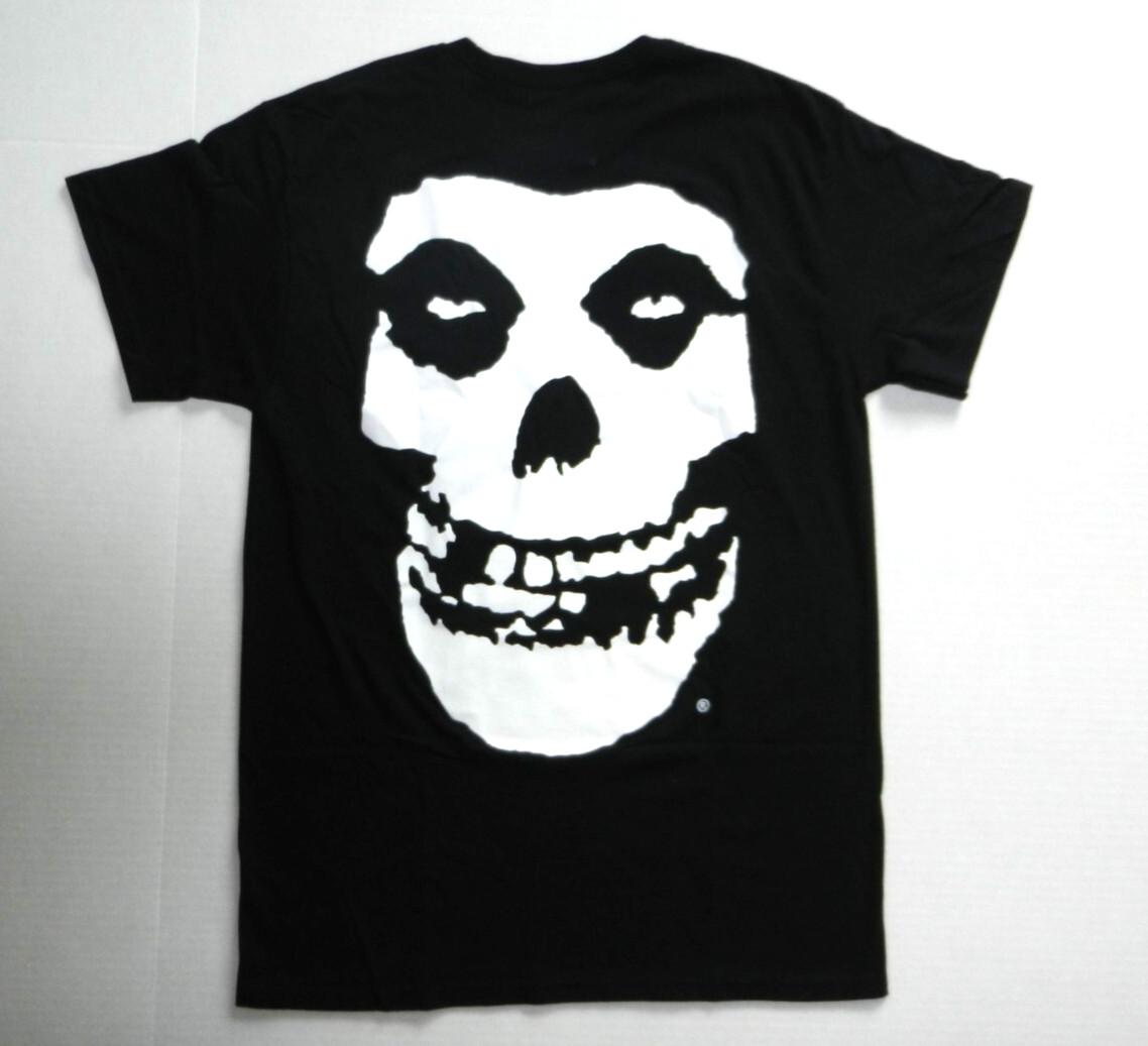26 Punk Rock Band Misfits Classic Skull With Logo Tee Shirt New Unisex T-Shirt XXXXL
26 Punk Rock Band Misfits Classic Skull With Logo Tee Shirt New Unisex T-Shirt XXXXL