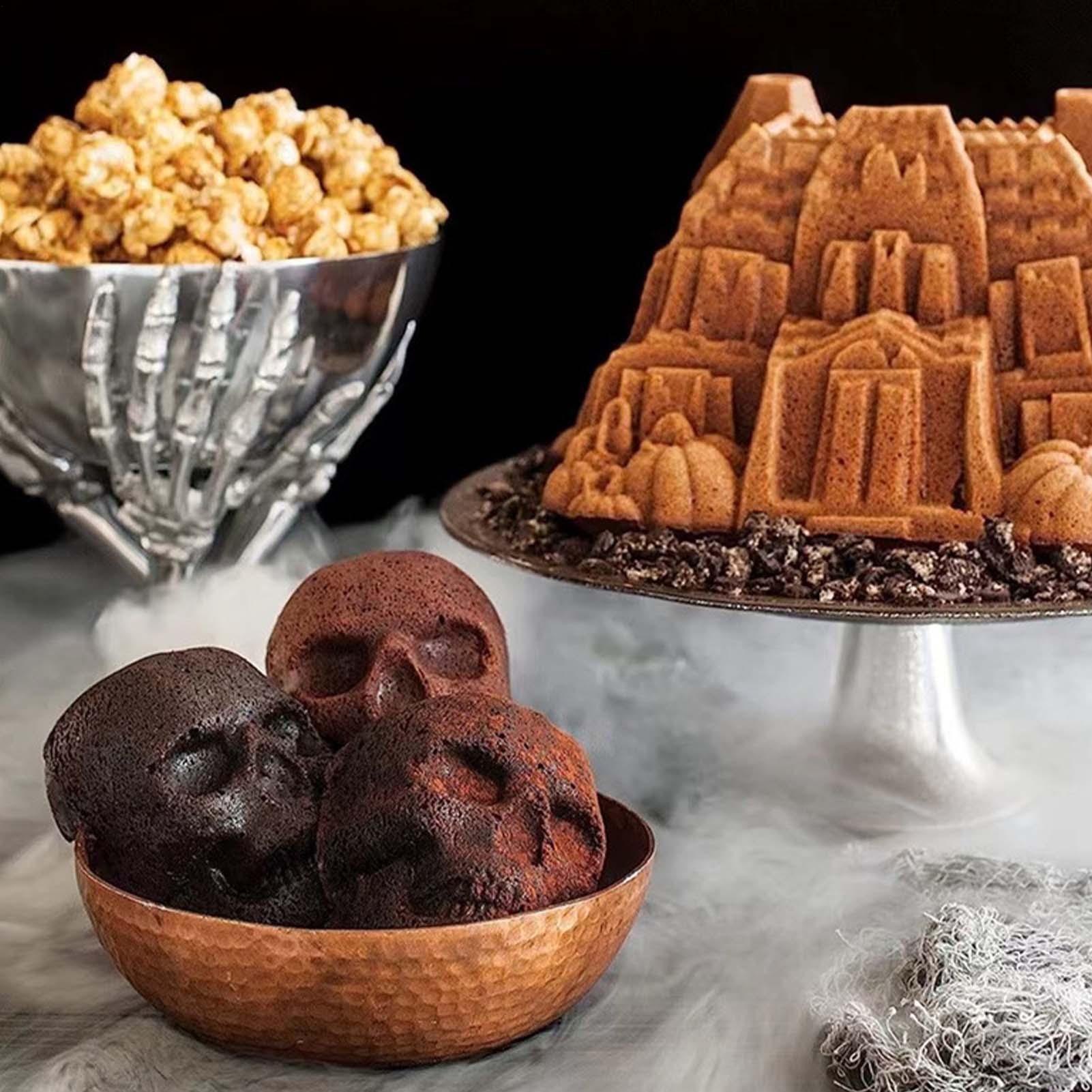 3D Skull Baking Mold 6 Cavities Aluminum Alloy Skull Candy Molds Creepy Muffin Moulds Kitchen Gadget For Christmas Halloween CN
3D Skull Baking Mold 6 Cavities Aluminum Alloy Skull Candy Molds Creepy Muffin Moulds Kitchen Gadget For Christmas Halloween CN