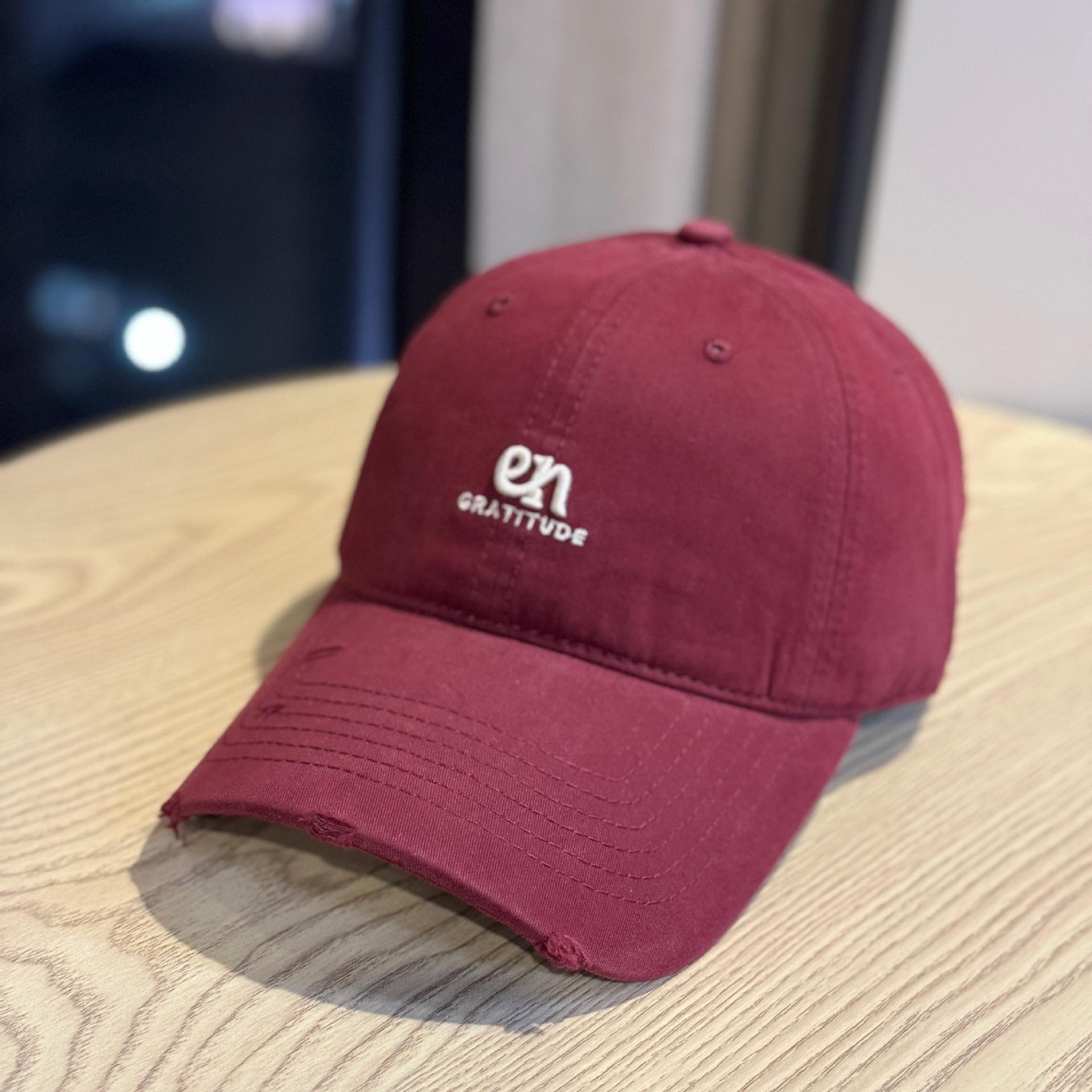 Spring and summer new model large head circumference brushed fabric embroidered three-dimensional letter soft top baseball cap, soft and comfortable, Adult54-60Adjustable вина червоного кольору
Spring and summer new model large head circumference brushed fabric embroidered three-dimensional letter soft top baseball cap, soft and comfortable, Adult54-60Adjustable вина червоного кольору