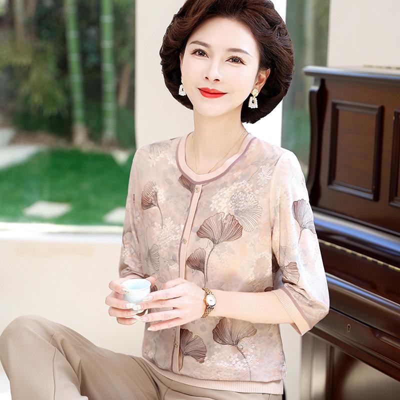 Plus Size Floral T-Shirt: Women s Loose Pullover with Seven Sleeves for Middle-Aged and Elderly XL (for 50-55 kg) серый
Plus Size Floral T-Shirt: Women s Loose Pullover with Seven Sleeves for Middle-Aged and Elderly XL (for 50-55 kg) серый
