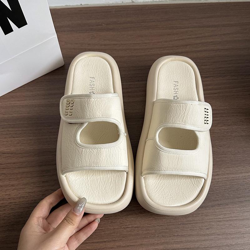 High-end heightening thick-soled slippers, new summer stepping on shit, wearing Velcro with skirts, versatile women s sandals 40 бежевый
High-end heightening thick-soled slippers, new summer stepping on shit, wearing Velcro with skirts, versatile women s sandals 40 бежевый