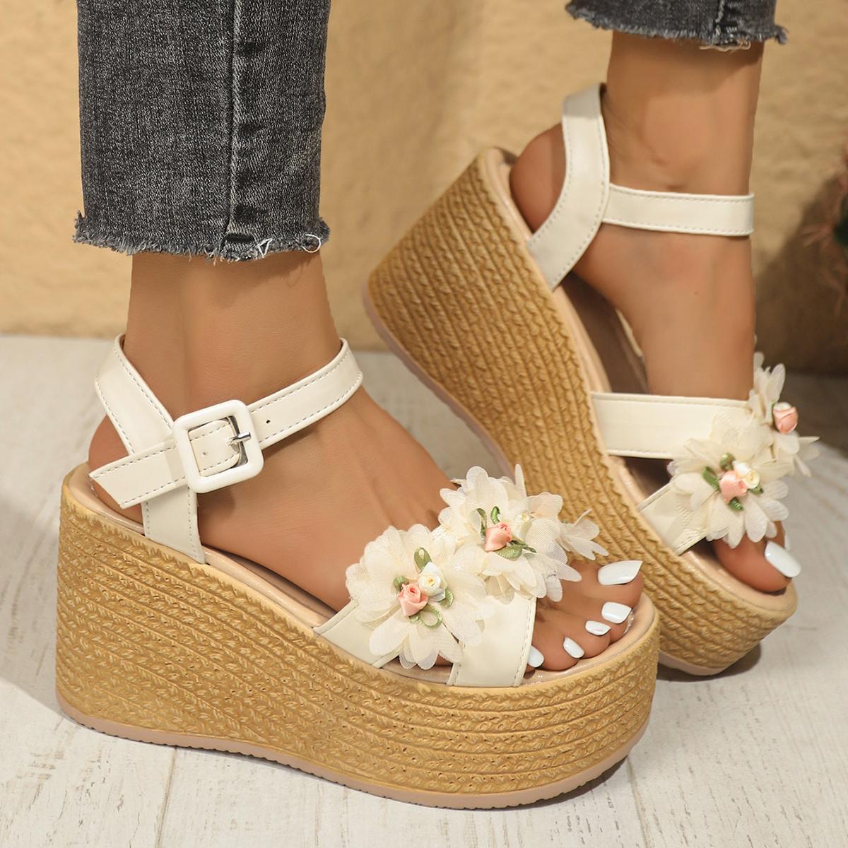 Женские сандалии на платформе, новые летние модные туфли для женщин, удобные износостойкие босоножки на танкетке, уличные однотонные сандалии для женщин 35
Женские сандалии на платформе, новые летние модные туфли для женщин, удобные износостойкие босоножки на танкетке, уличные однотонные сандалии для женщин 35