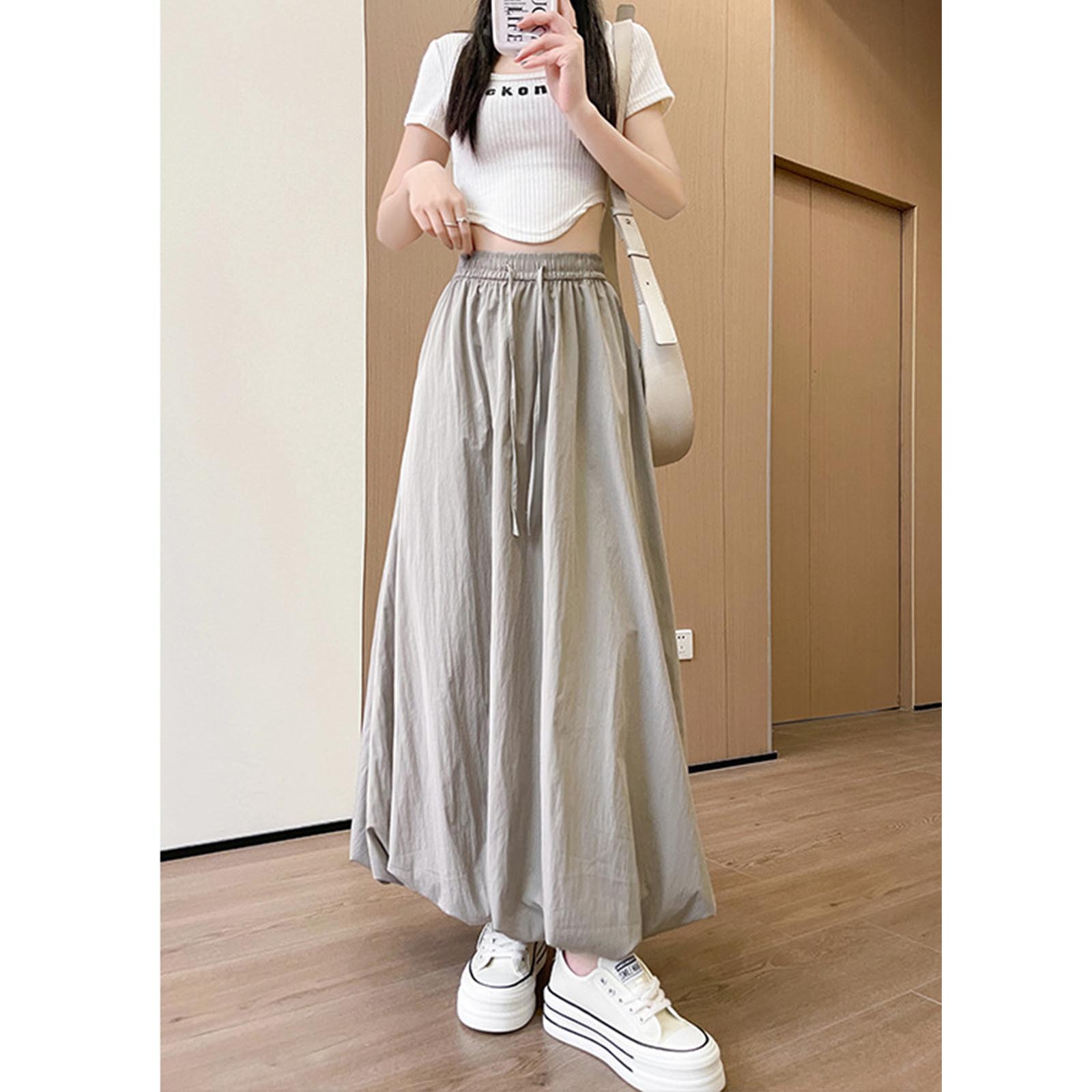 A-line Slimming High-waisted Midi Skirt With A Tie. M
A-line Slimming High-waisted Midi Skirt With A Tie. M