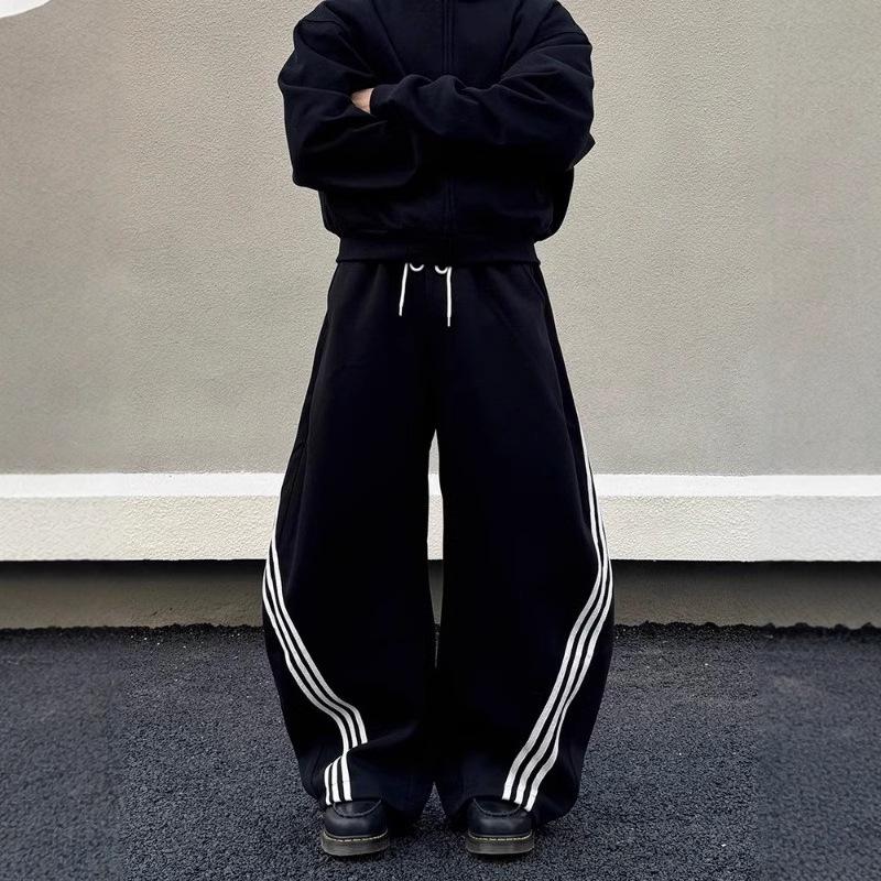 Новые мужские джинсы широкого кроя в стиле ретро с цветными блоками и тремя полосками M чёрный
Новые мужские джинсы широкого кроя в стиле ретро с цветными блоками и тремя полосками M чёрный