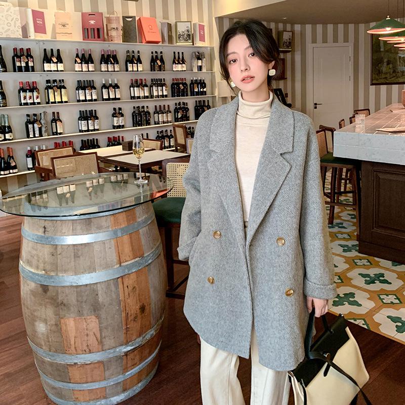 Women s Mid-Length Double-Breasted Alpaca Wool Coat - Double-Sided, Suit Collar, Tie-Waist, Fall/Winter Collection Small сірий колір
Women s Mid-Length Double-Breasted Alpaca Wool Coat - Double-Sided, Suit Collar, Tie-Waist, Fall/Winter Collection Small сірий колір