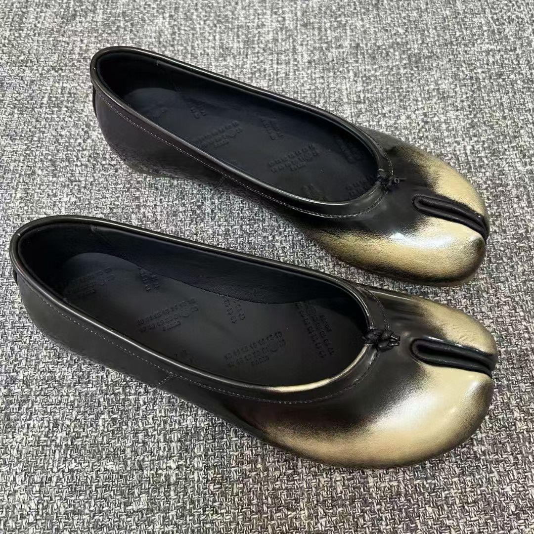 European station women s shoes 2025 new leather retro sub-toed pig s trotters shoes women s one-pedal flat single shoes Doudou shoes 40
European station women s shoes 2025 new leather retro sub-toed pig s trotters shoes women s one-pedal flat single shoes Doudou shoes 40