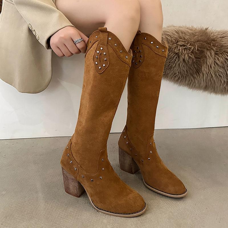 Новые модные легкие ботинки
Новые модные легкие ботинки