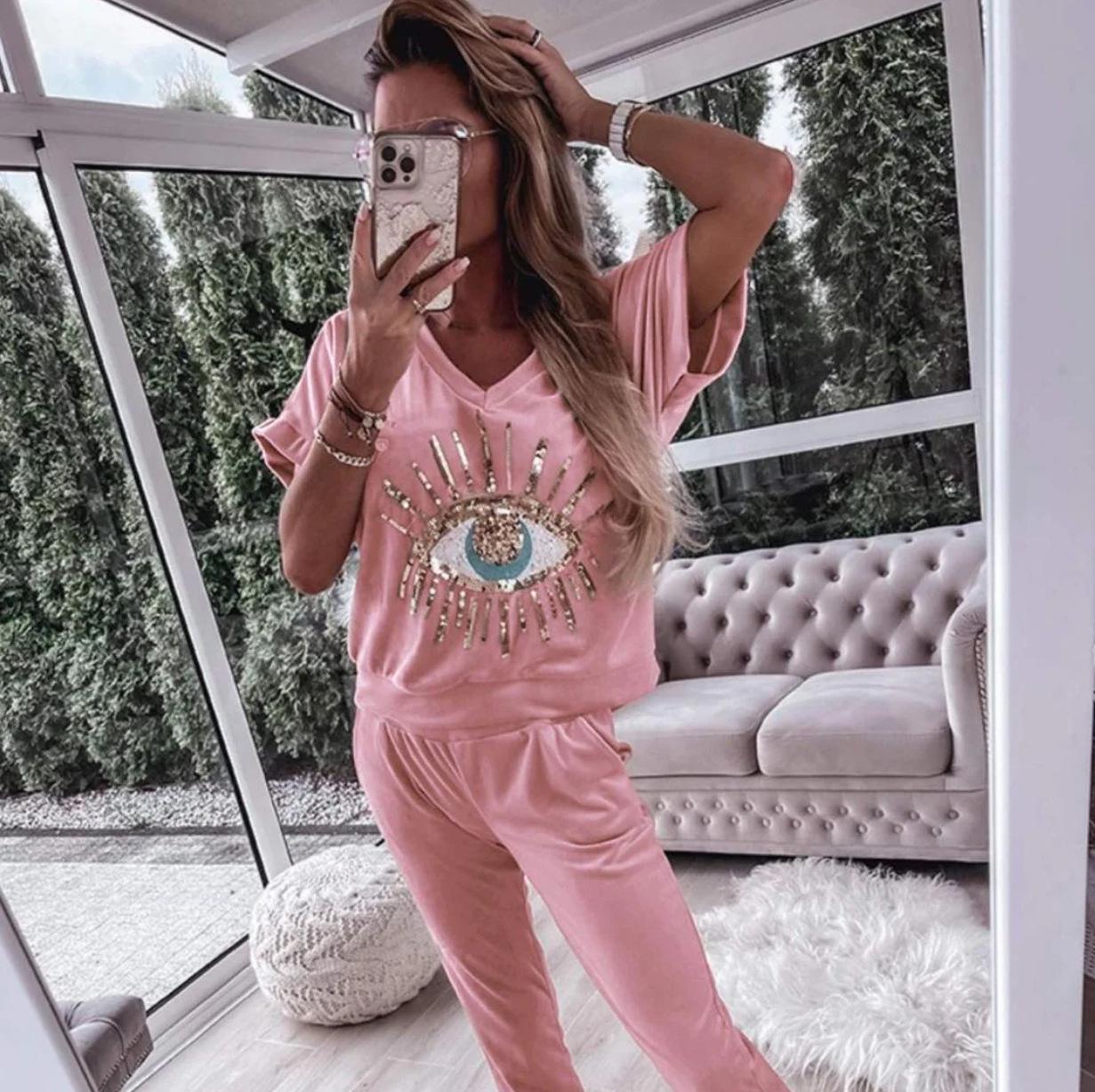 2026 Women s Summer Evil Eye Sequin Short Sleeve Long Pants Casual Set - European & American Fashion 5XL рожевий
2026 Women s Summer Evil Eye Sequin Short Sleeve Long Pants Casual Set - European & American Fashion 5XL рожевий